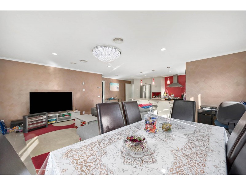 23 Pearl Gibbs Circuit, Bonner ACT 2914