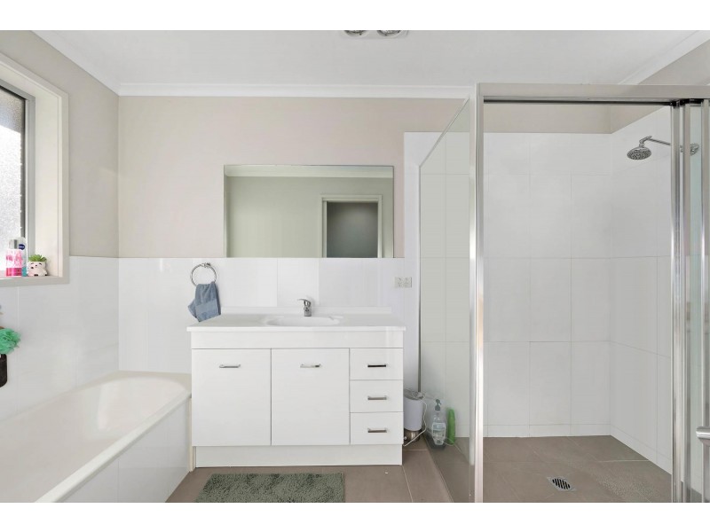 23 Pearl Gibbs Circuit, Bonner ACT 2914