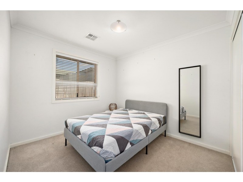 5A Mocatta Place, Latham ACT 2615