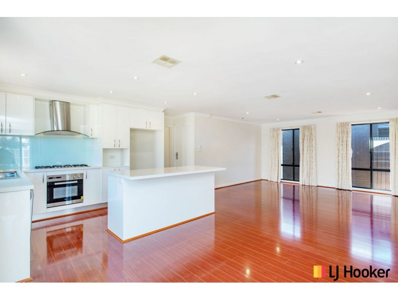 17 Stang Place, Macgregor ACT 2615