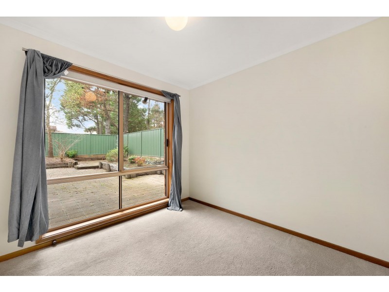 48 Britten-Jones Drive, Holt ACT 2615