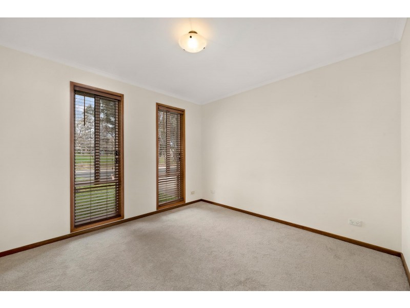 48 Britten-Jones Drive, Holt ACT 2615