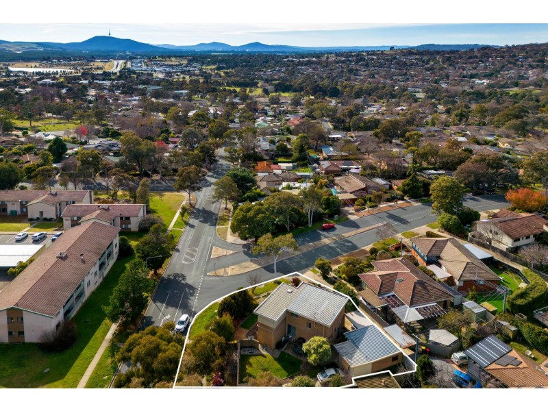57 Williamson Street, Holder ACT 2611