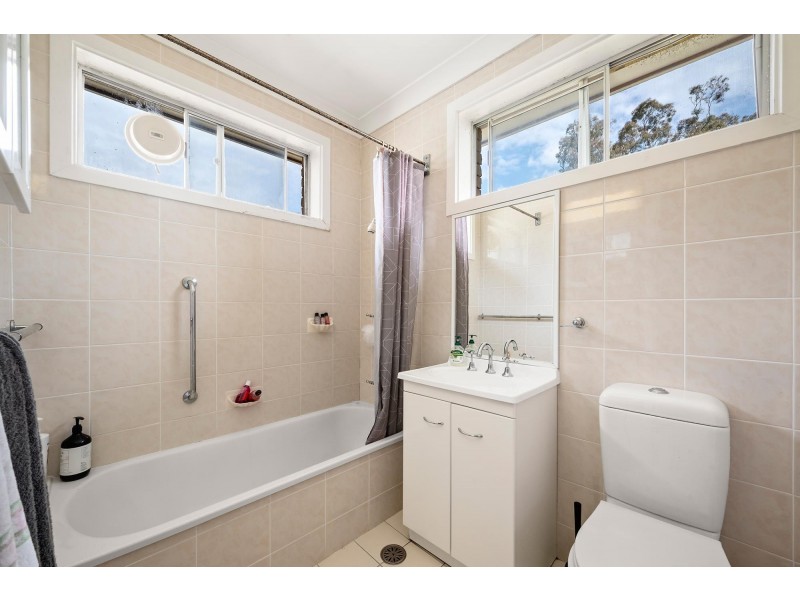 57 Williamson Street, Holder ACT 2611