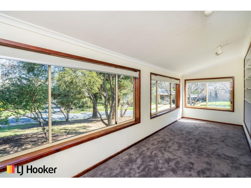 2 Cooney Court, Charnwood ACT 2615
