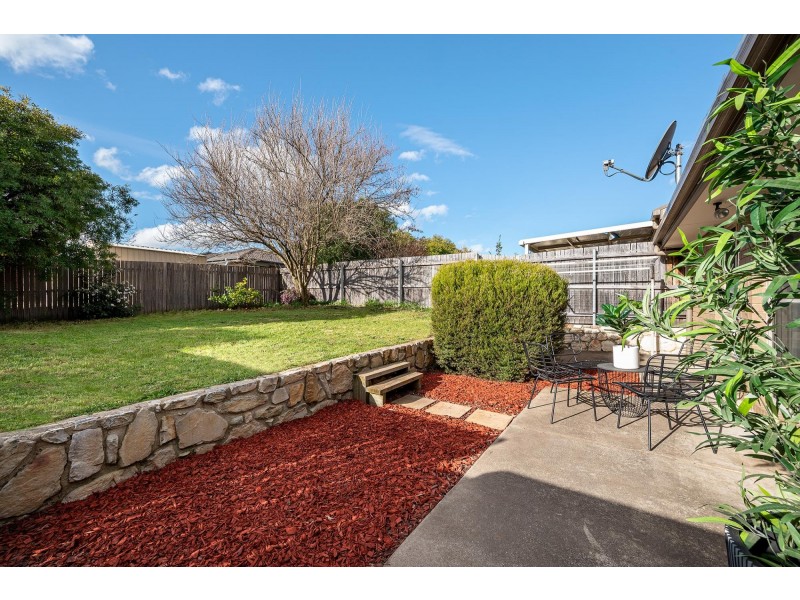 12 Hazelton Street, Macgregor ACT 2615