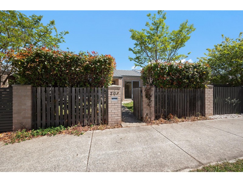 208 Kerrigan Street, Dunlop ACT 2615