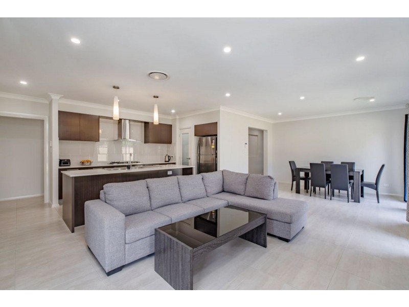 11 Kingham Place, Charnwood ACT 2615