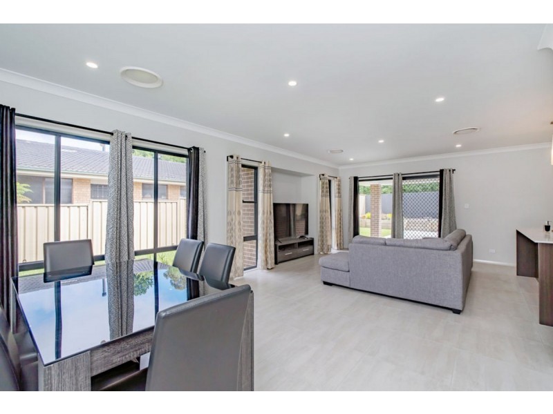 11 Kingham Place, Charnwood ACT 2615