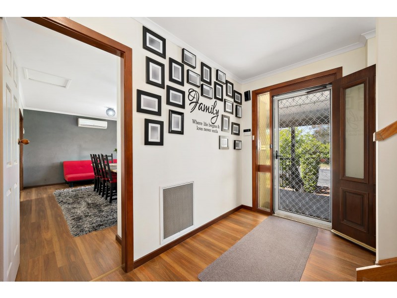 11 Wassell Place, Macgregor ACT 2615