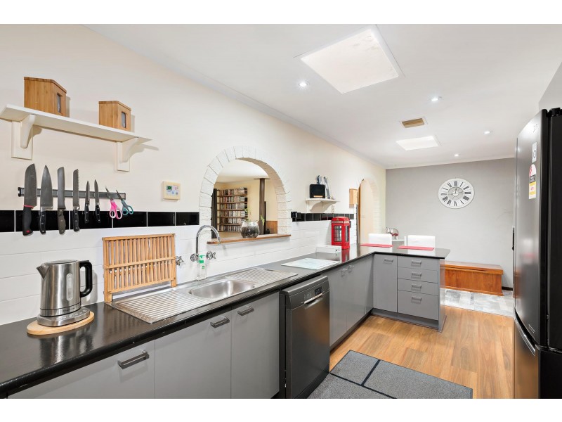 11 Wassell Place, Macgregor ACT 2615