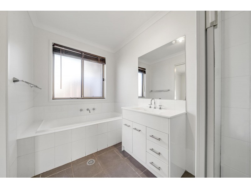 29 Clyde Finlay Street, Macgregor ACT 2615