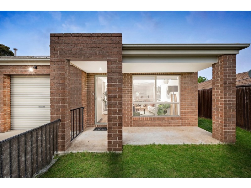 17 John Holt Street, Macgregor ACT 2615