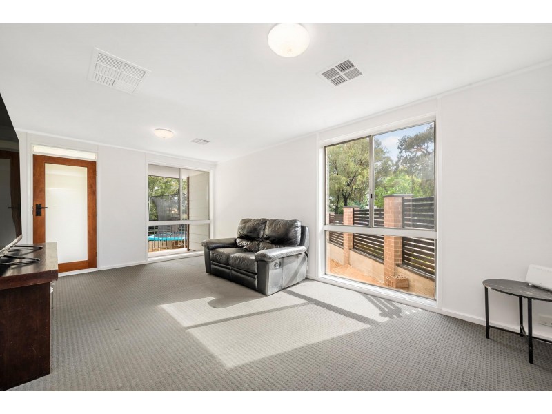 3/11 Prevost Place, Macgregor ACT 2615