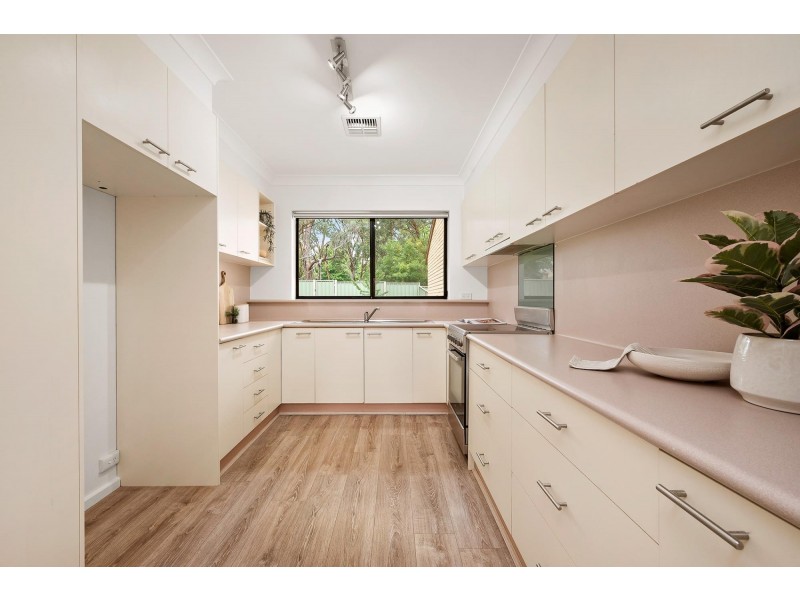 5 Box Place, Latham ACT 2615