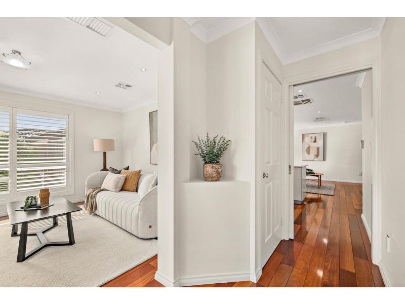 7 John James Loop, Macgregor ACT 2615