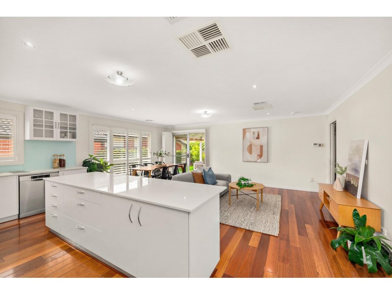 7 John James Loop, Macgregor ACT 2615