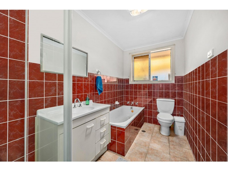 322 Southern Cross Drive, Macgregor ACT 2615