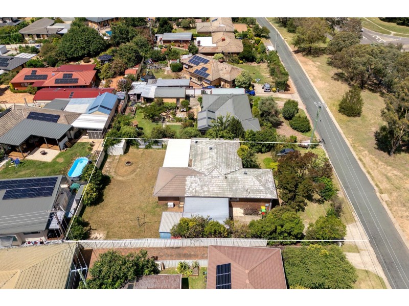 322 Southern Cross Drive, Macgregor ACT 2615