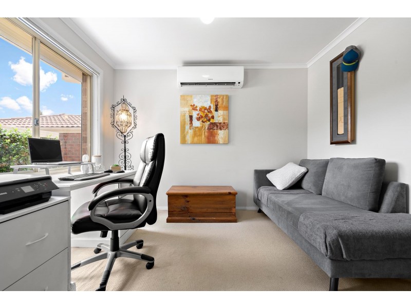 2 Elyard Place, Dunlop ACT 2615