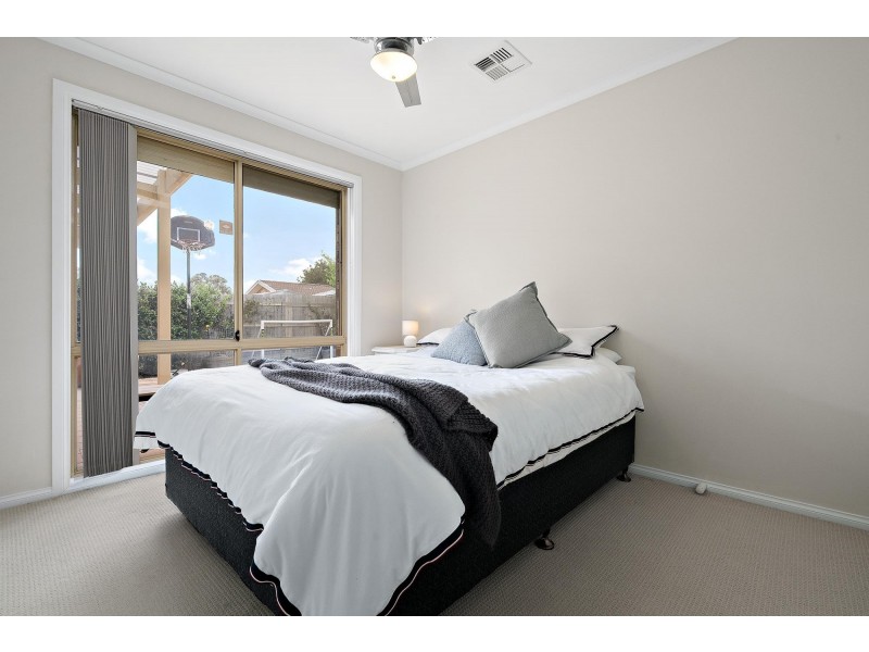 2 Elyard Place, Dunlop ACT 2615