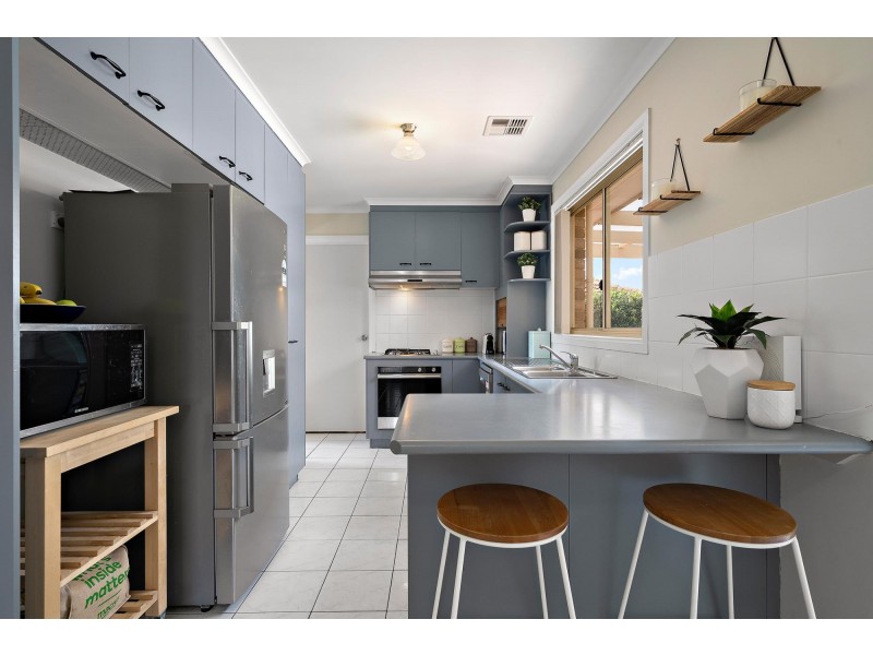 2 Elyard Place, Dunlop ACT 2615