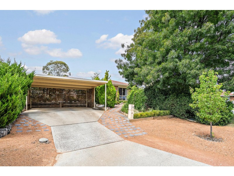 2 Elyard Place, Dunlop ACT 2615
