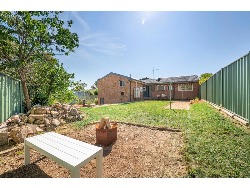 4 Lane Place, Spence ACT 2615
