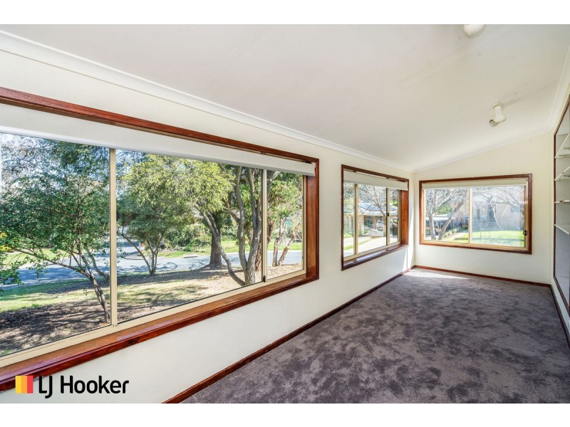 2 Cooney Court, Charnwood ACT 2615