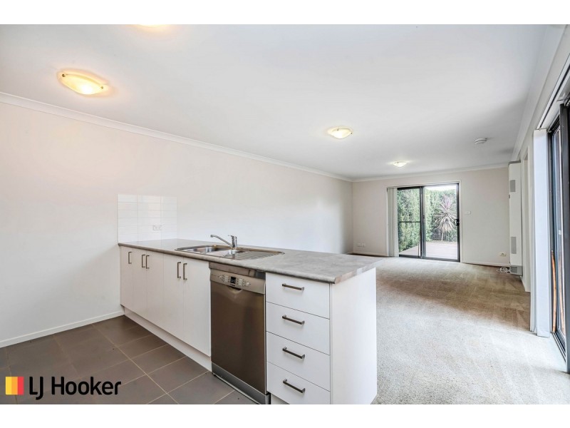 6 Stang Place, Macgregor ACT 2615