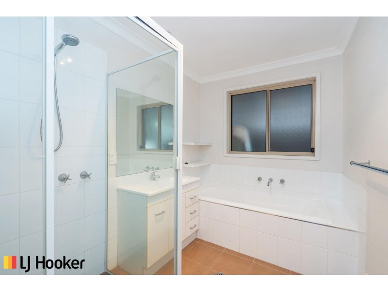 15 John Holt Street, Macgregor ACT 2615