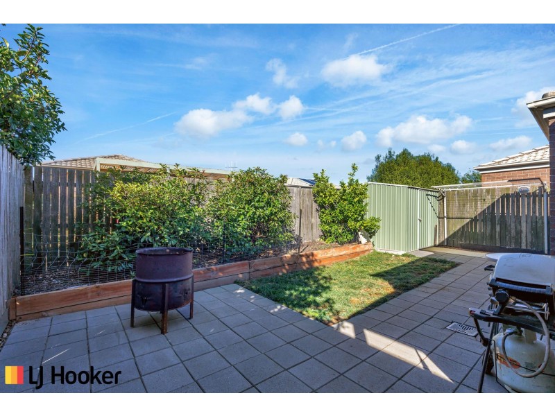 15 John Holt Street, Macgregor ACT 2615