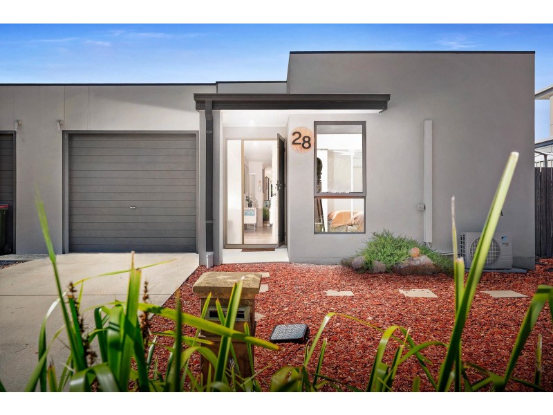 28 Bryan Hudson Street, Macgregor ACT 2615