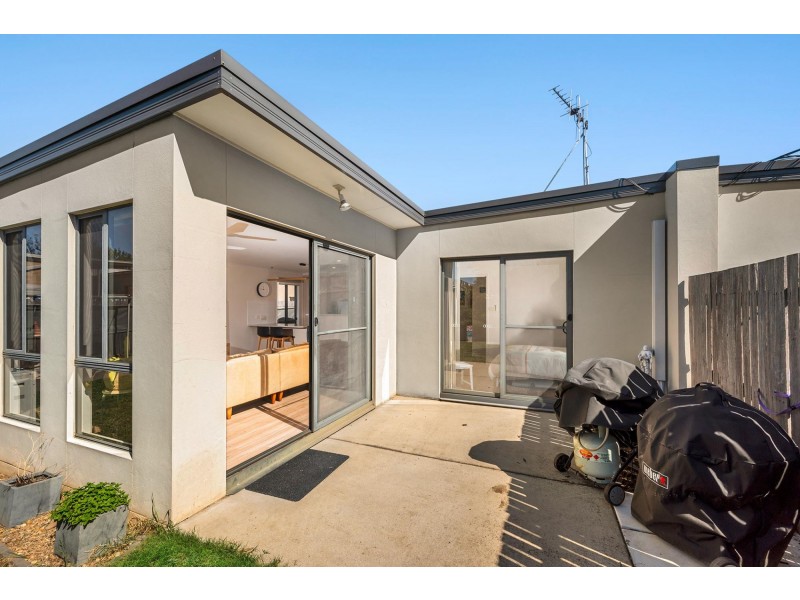 28 Bryan Hudson Street, Macgregor ACT 2615