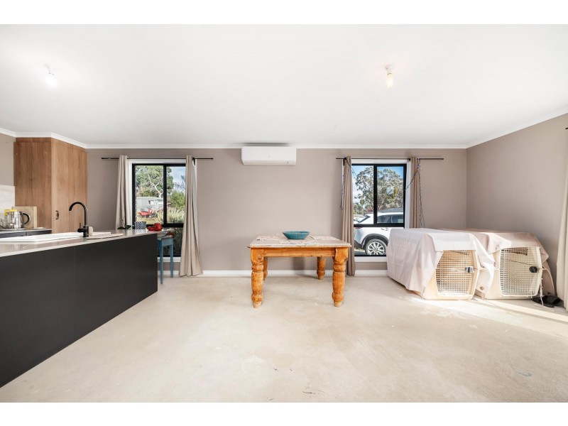 48 Queen Street, Binalong NSW 2584