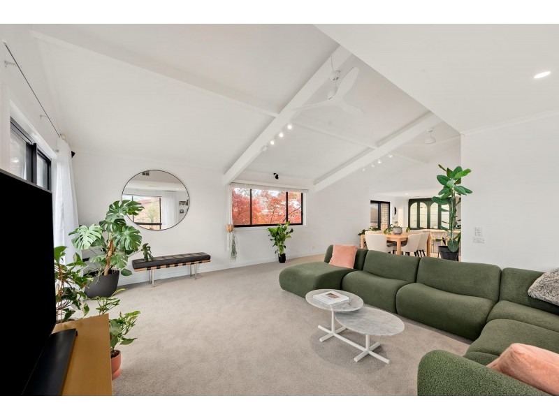 9 Sampson Close, Melba ACT 2615
