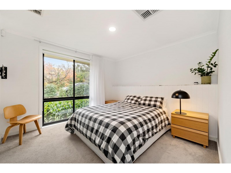 9 Sampson Close, Melba ACT 2615