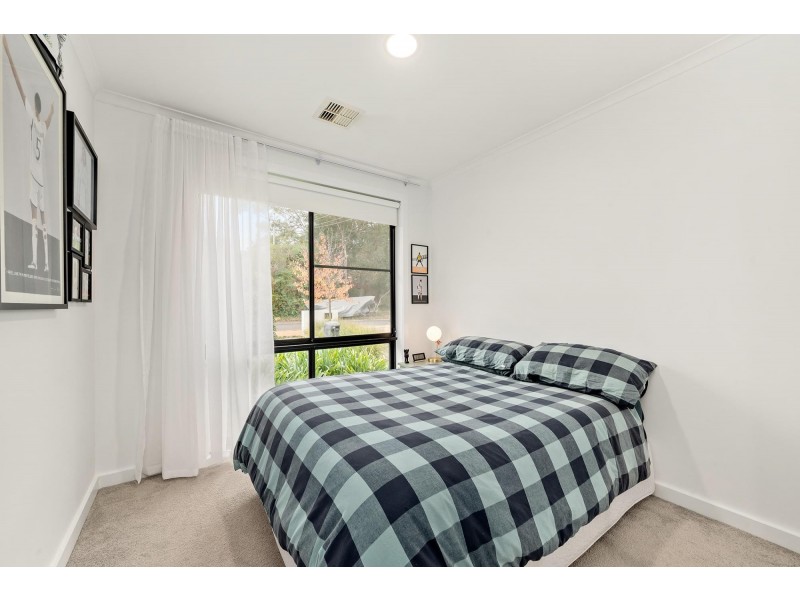 9 Sampson Close, Melba ACT 2615