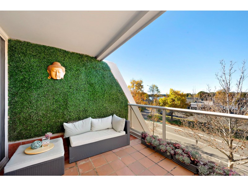 12A/17 Chandler Street, Belconnen ACT 2617