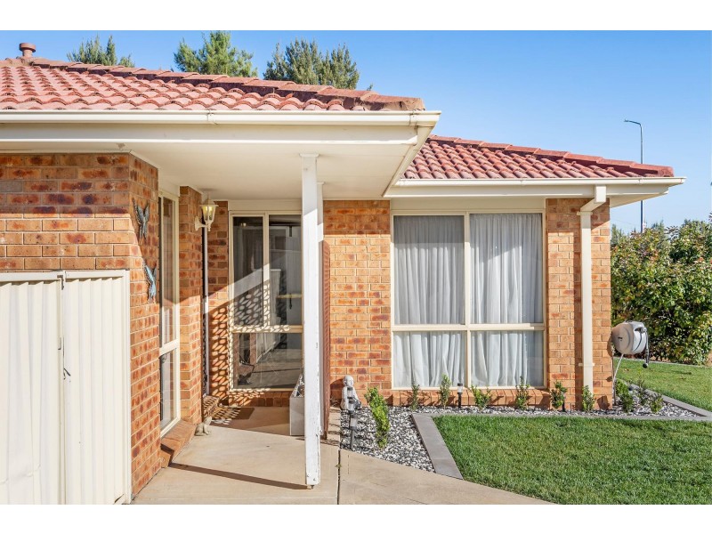 5 Matzek Place, Dunlop ACT 2615