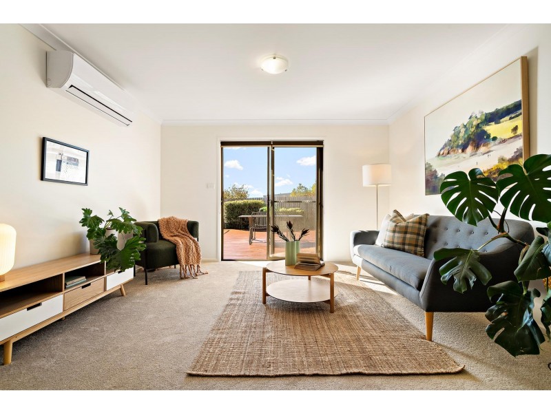 28 Audrey Cahn Street, Macgregor ACT 2615