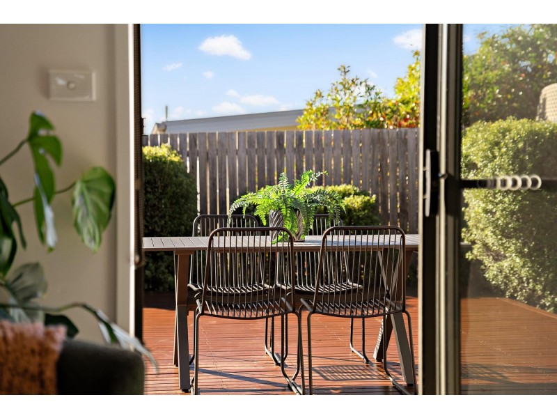 28 Audrey Cahn Street, Macgregor ACT 2615