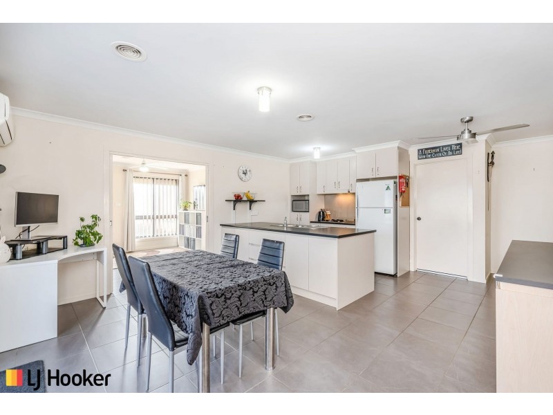 21 Rag Holmes Street, Macgregor ACT 2615