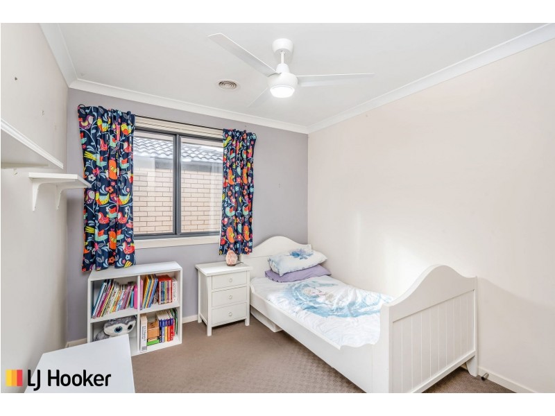 21 Rag Holmes Street, Macgregor ACT 2615