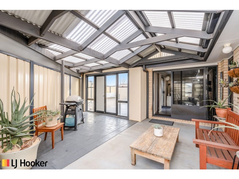 21 Rag Holmes Street, Macgregor ACT 2615
