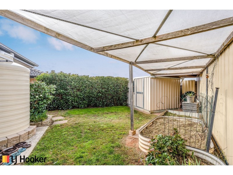 21 Rag Holmes Street, Macgregor ACT 2615