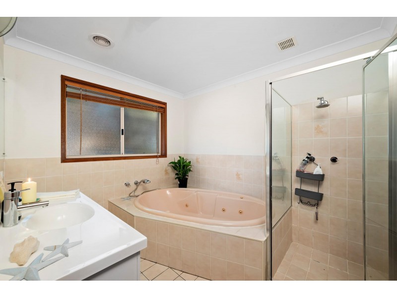 18 Gurr Street, Calwell ACT 2905