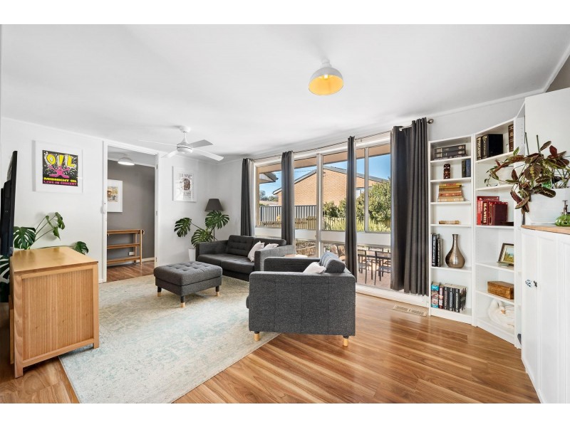 9 Rolland Place, Flynn ACT 2615