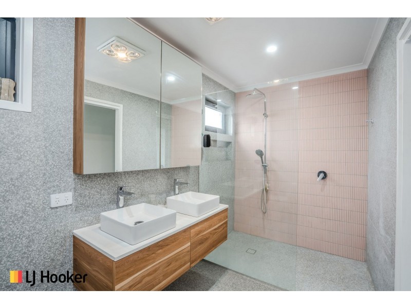 21 Alpen Street, Spence ACT 2615