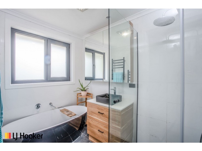 21 Alpen Street, Spence ACT 2615